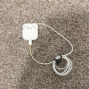 Apple White AirPods with Case